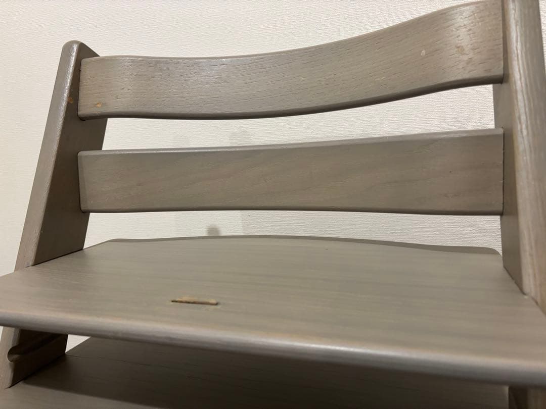 STOKKE TRIPP TRAPP グレーウォッシュ 木製　（日本未発売の色）