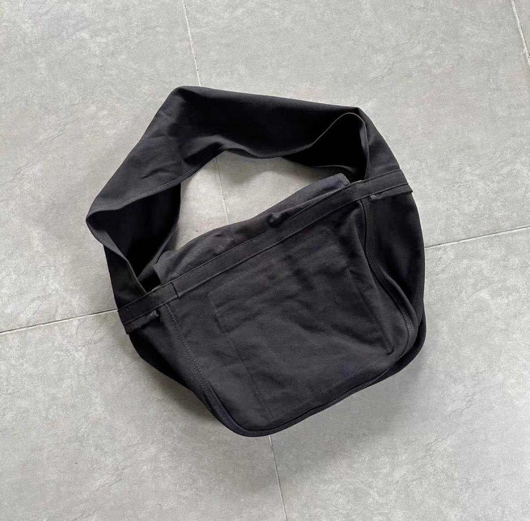 COMME des GARÇONS HOMME PLUS 黒 ショルダーバッグ