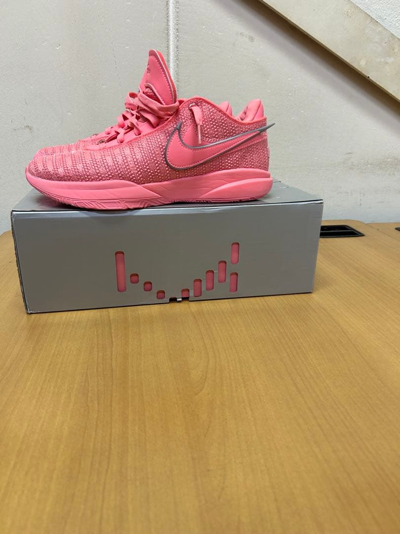 レブロン20 ドリューリーグ