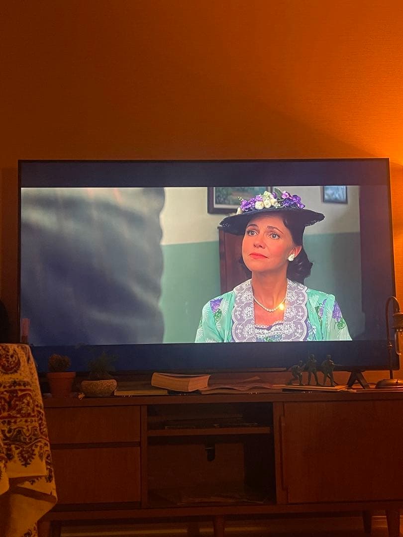 液晶テレビ 黒色 足型スタンド