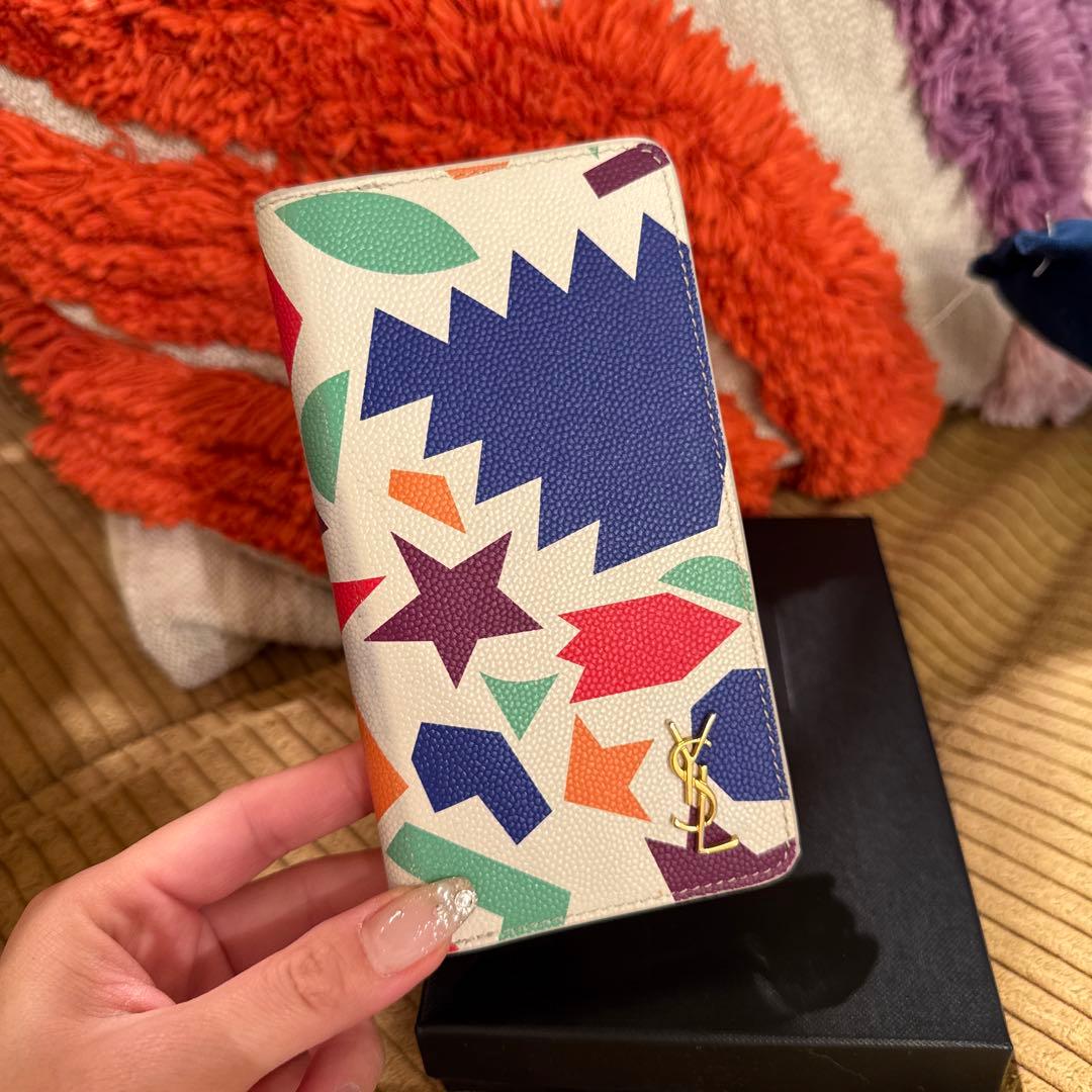 SAINT LAURENT 手帳型ケース