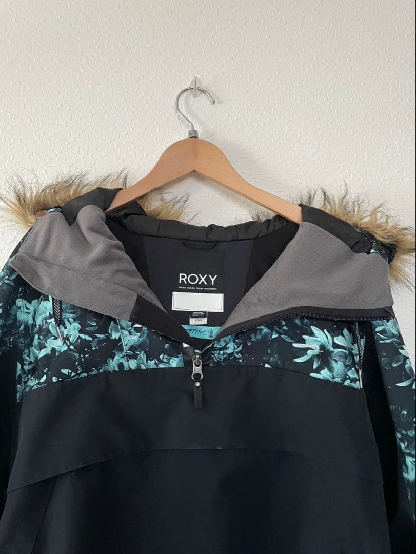 18日まで値下げ！ROXY フローラルスノーボードジャケット