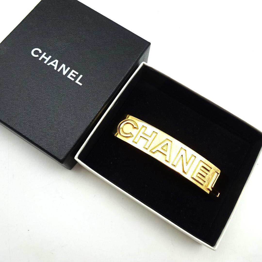 01200-1【美品】シャネル/バレッタ/ロゴ/ゴールド/98P/箱付き