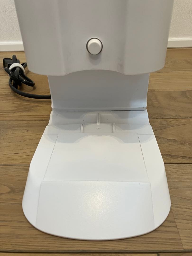 Panasonic セパレート型コードレス掃除機　MC-NS10K