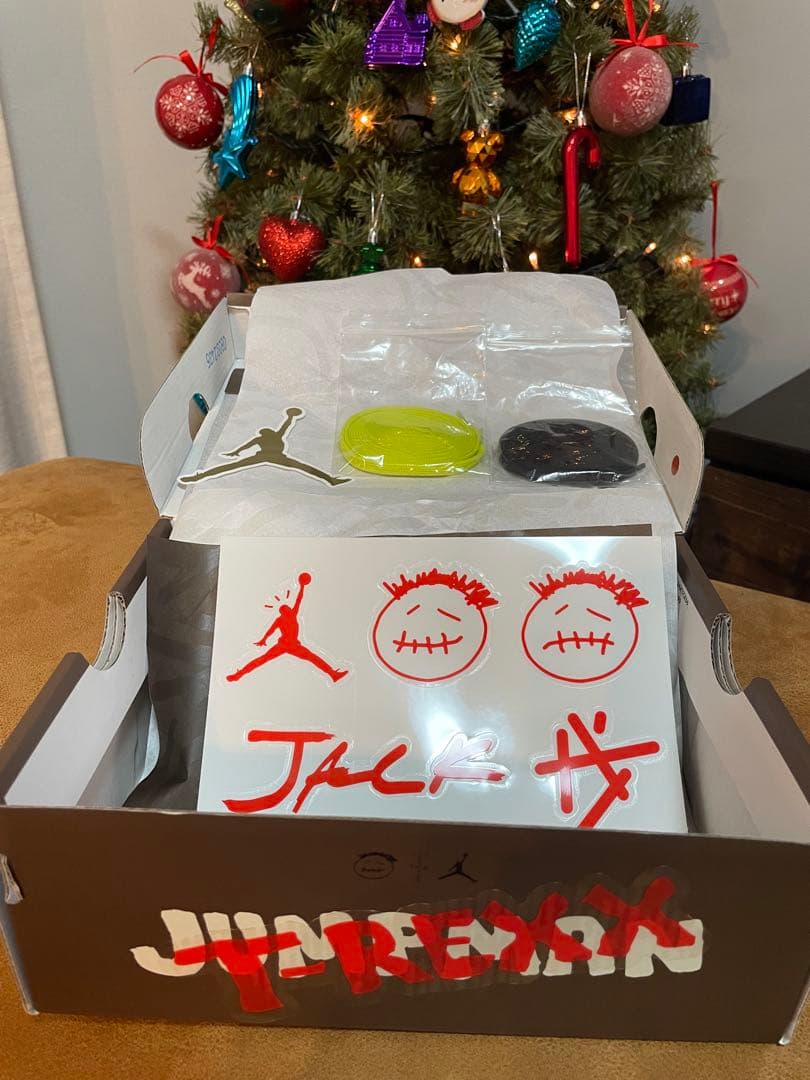【18.5㎝】ジョーダン×トラヴィススコット　ジャンプマン