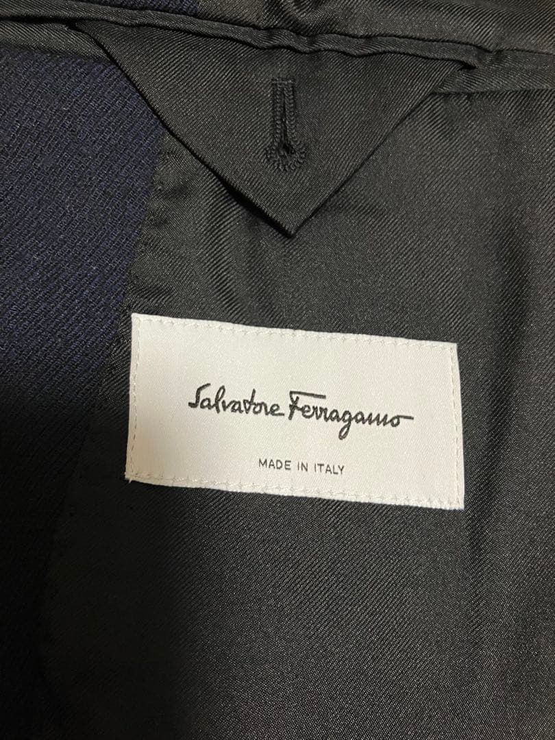 Salvatore Ferragamo ネイビーAラインコート 38