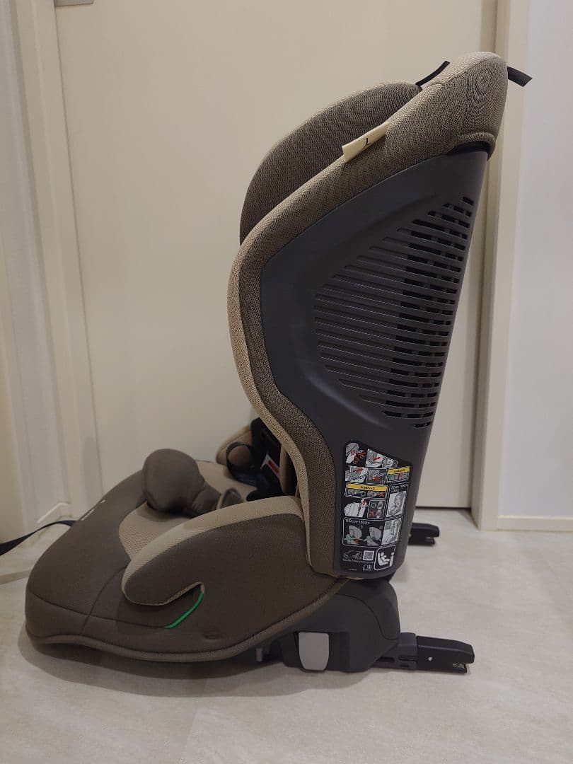 Combi　ジョイントリップアドバンスR129