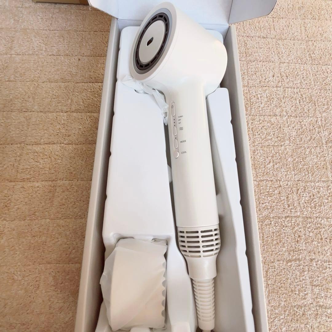 FESTINO ツヤニュアンスドライヤー SMHB-047ホワイト