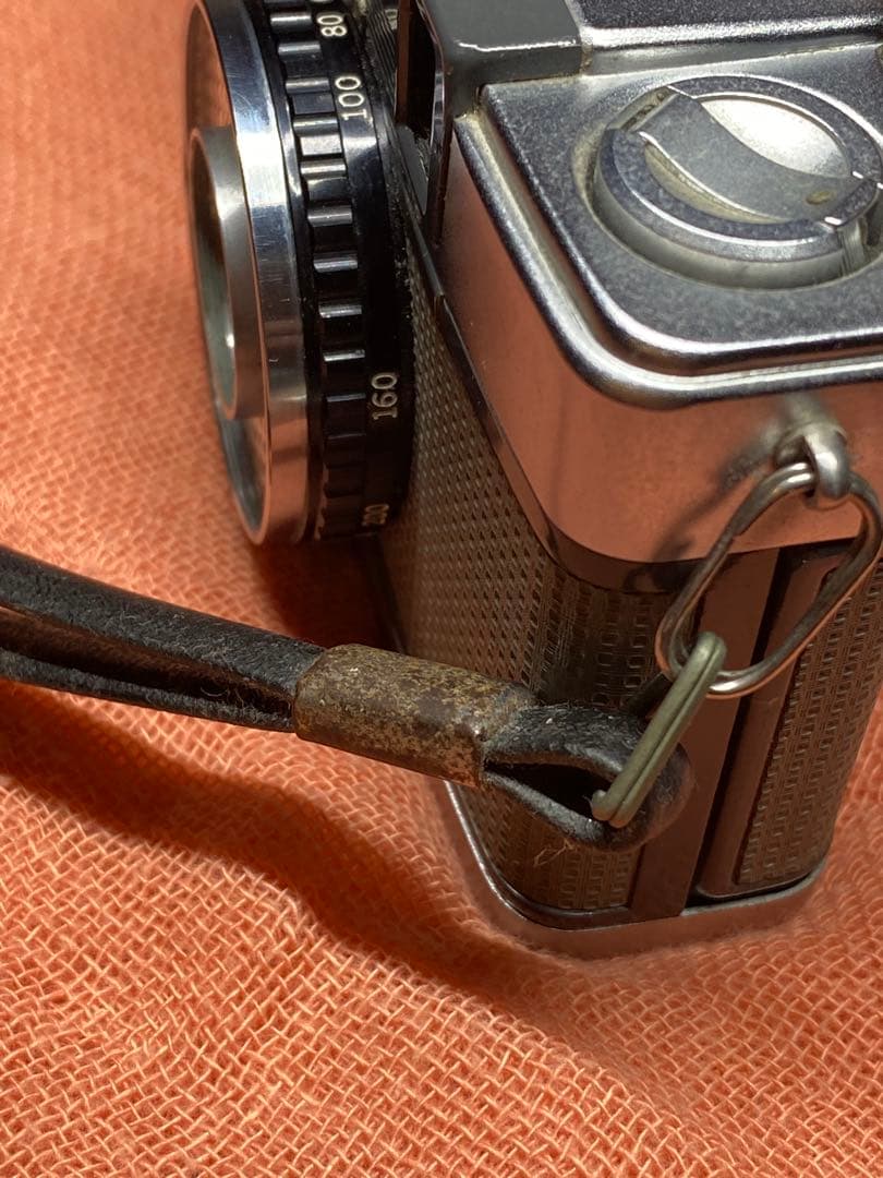 ハーフカメラ　オリンパス　PEN-EE （完全駆動品）