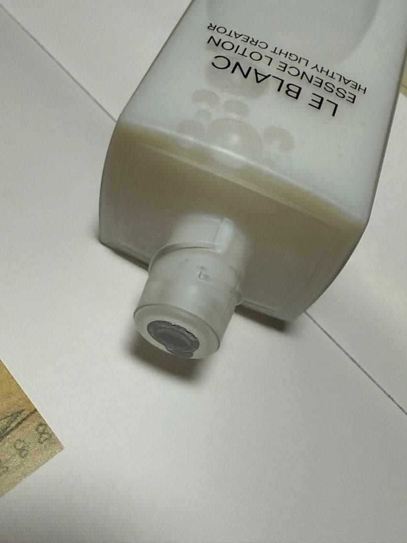 化粧水・ローション・トナー CHANEL LE BLANC ESSENCE LOTION 150ml