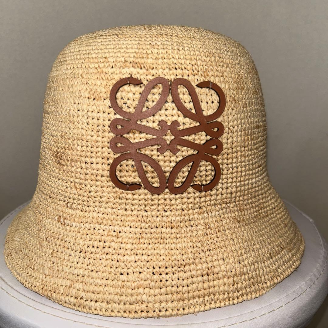 ロエベ　麦わら帽子