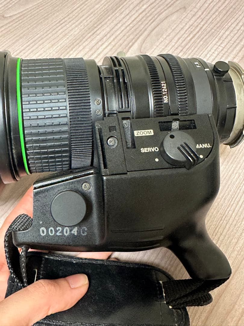 Canon VCL-713BX デジタル一眼レフカメラ.