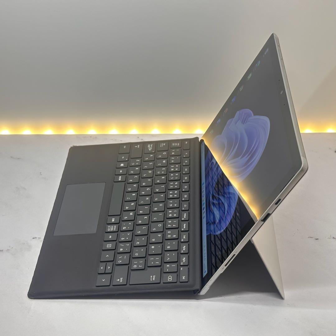 【美品】　Surface Pro7+ i3/8/128 Office
