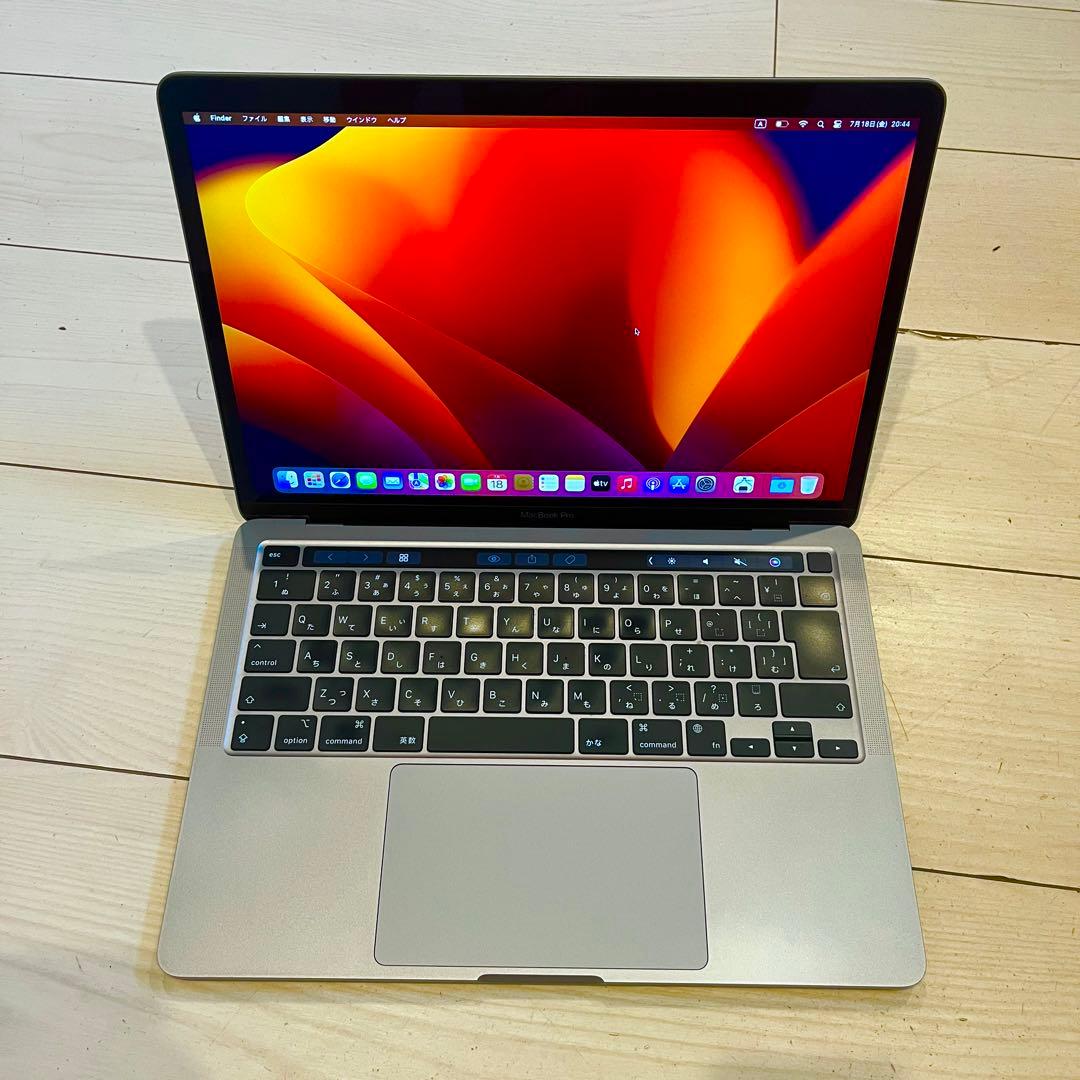 MacBook本体 MacBookPro 2022 M2 / 16GB / SSD256