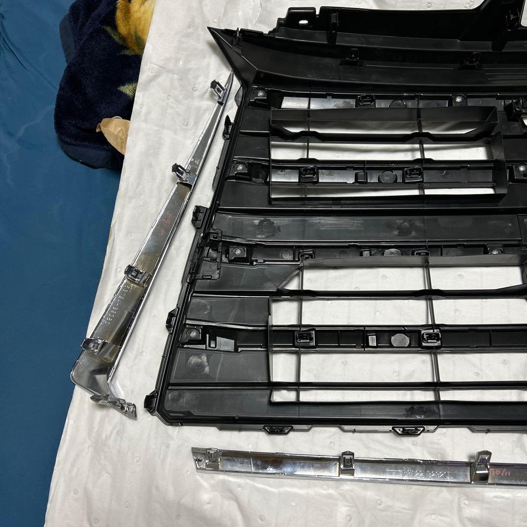 タントカスタム LA660S フロントバンパー グリル&モールセット