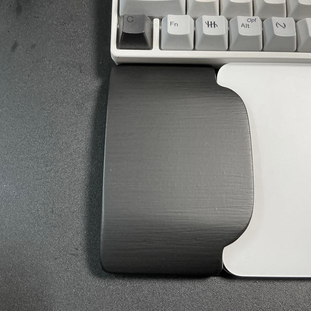 ウイング付パームレスト　マジックトラックパッド合体型　BTTホットコーナー対応