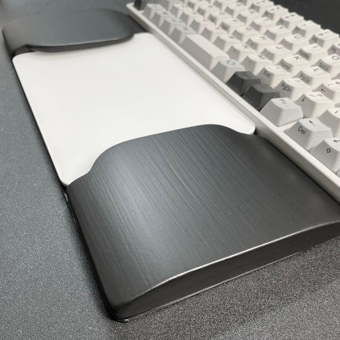 ウイング付パームレスト　マジックトラックパッド合体型　BTTホットコーナー対応