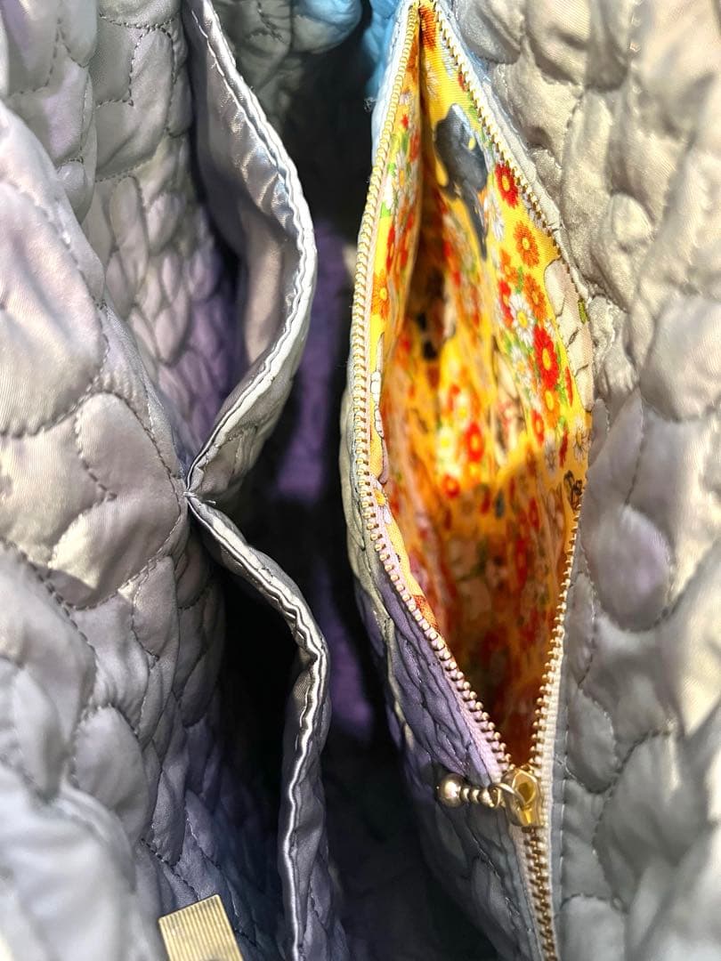 コヤンイサムチョン　コロンと可愛いファスナーショルダーバッグ　花柄生地