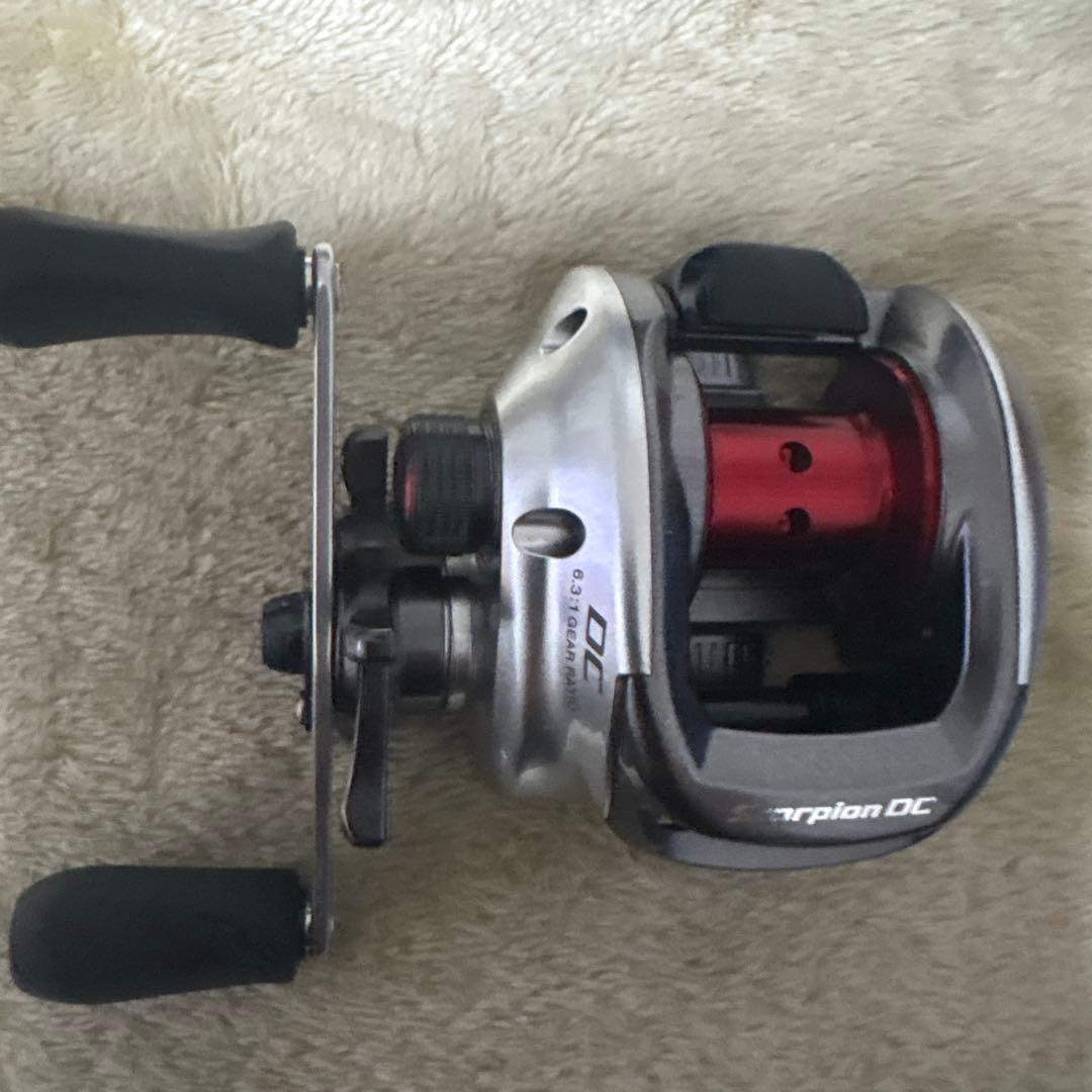 ほぼ新品シマノ11 スコーピオン右ハンドルScorpion DC ベイトリール