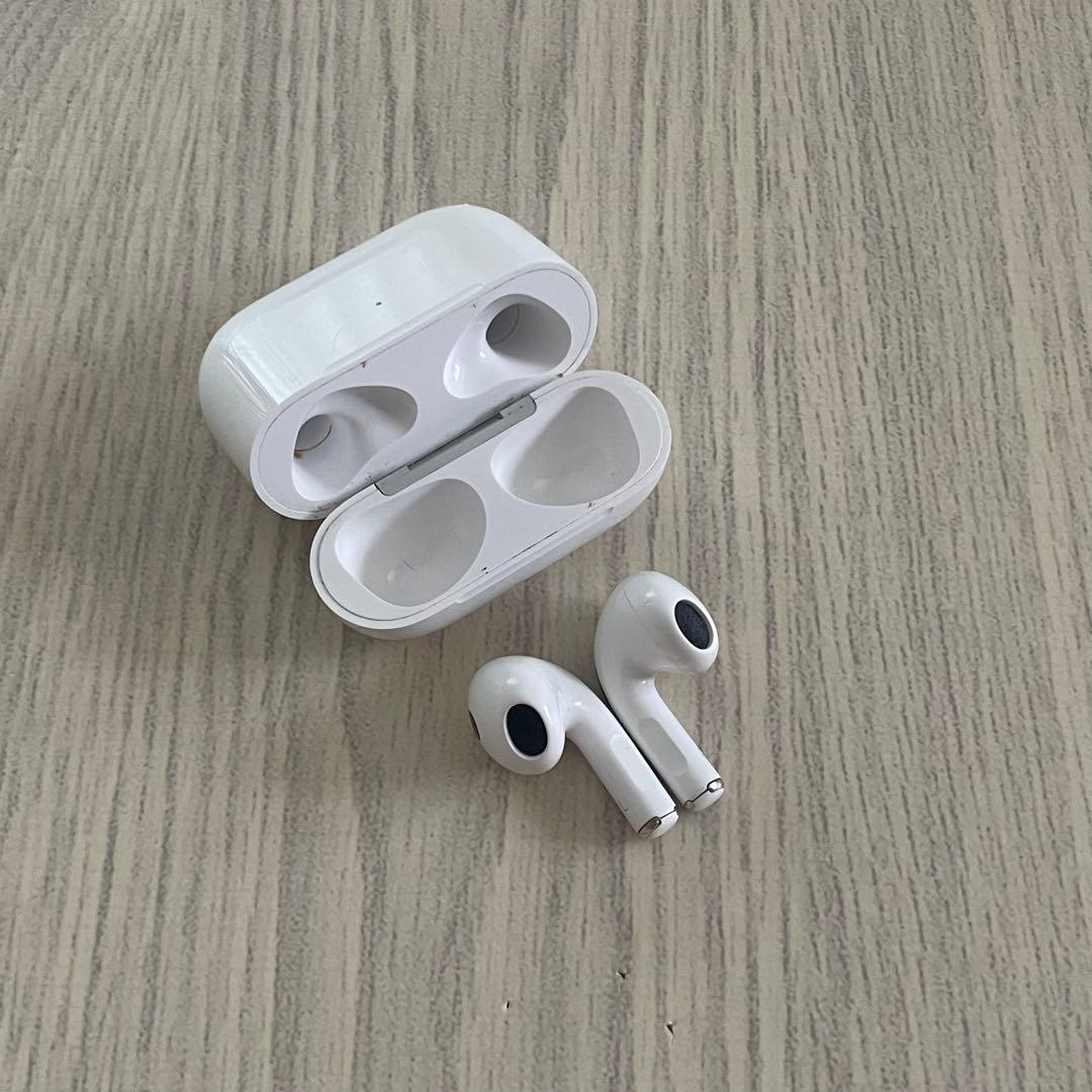 正規品　AirPods第３世代