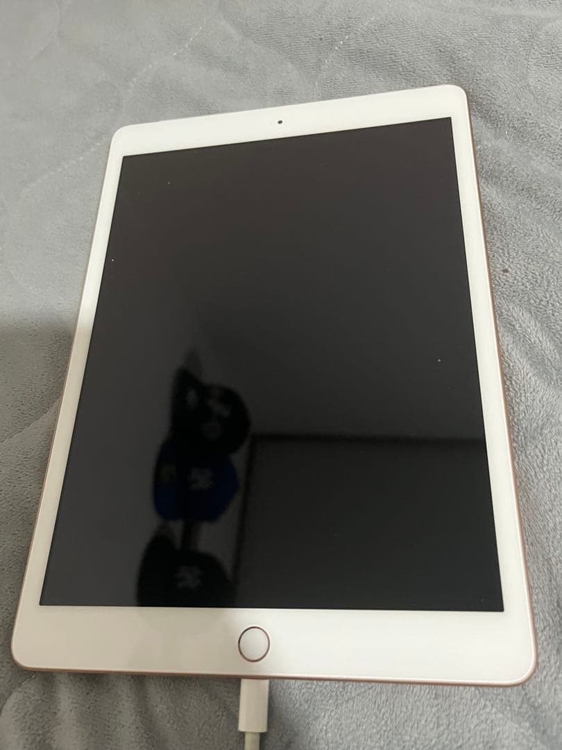 iPad 第7世代A2198ゴールド セルラーモデル本体