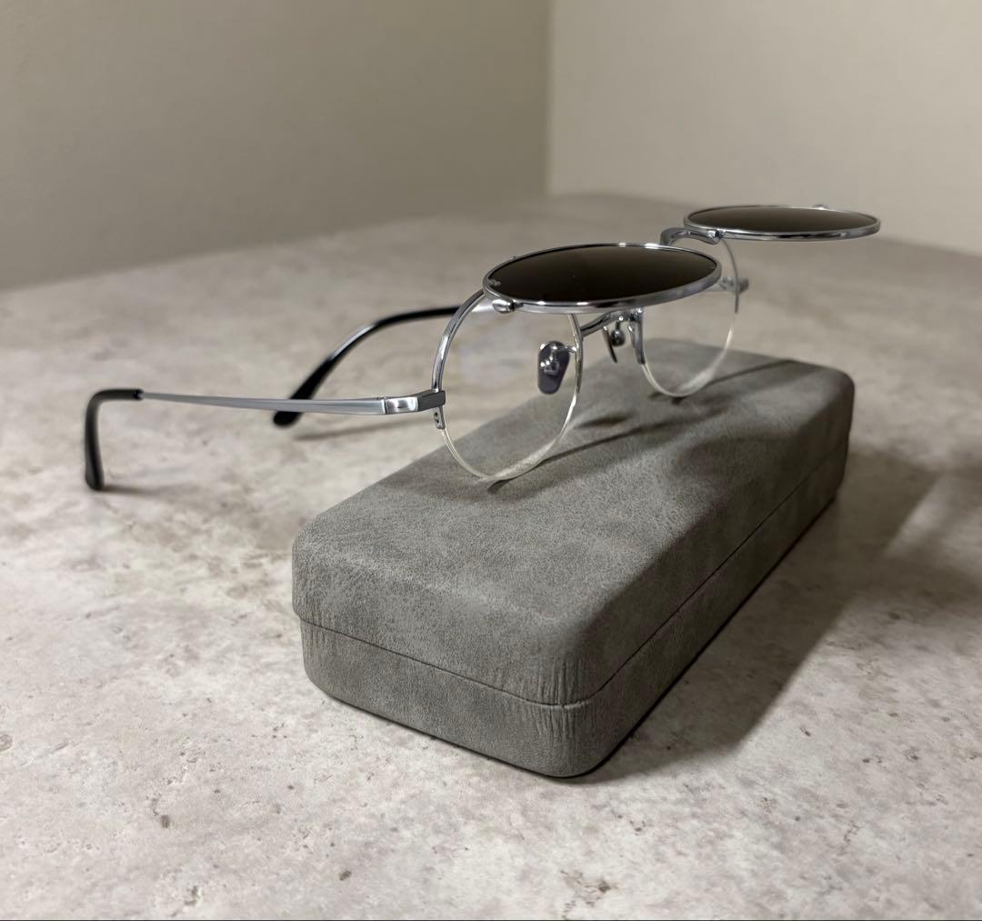 跳ね上げ式眼鏡　サングラス　チタンシルバーフリップアップ　男女兼用伊達メガネ