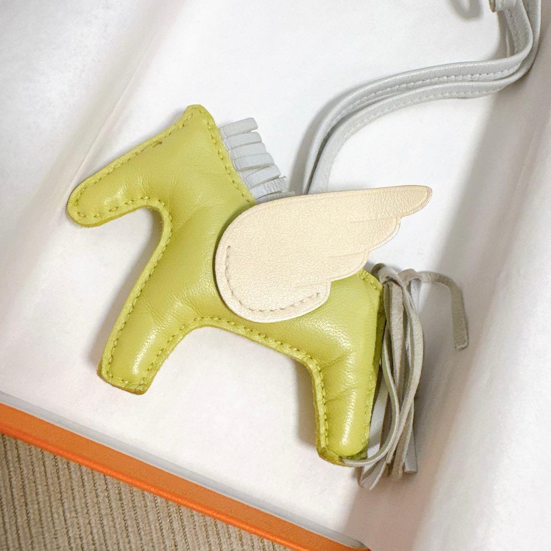 エルメス ペガサス チャーム PM グリーン