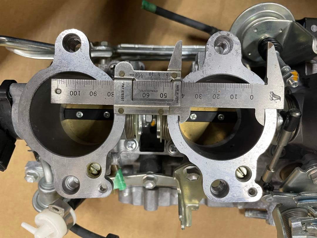 トヨタ 純正 AE101 4スロットル