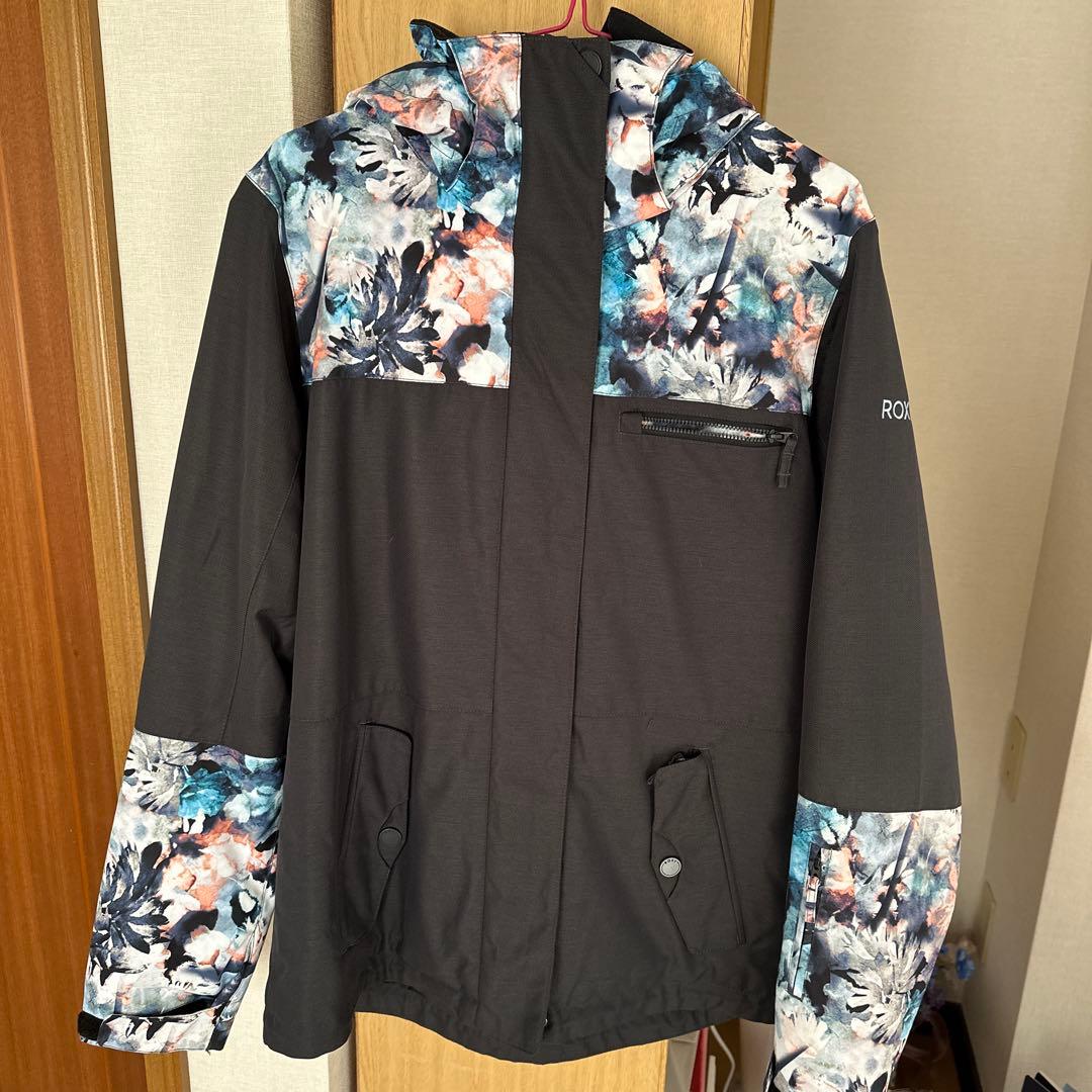 momoスノボウェア