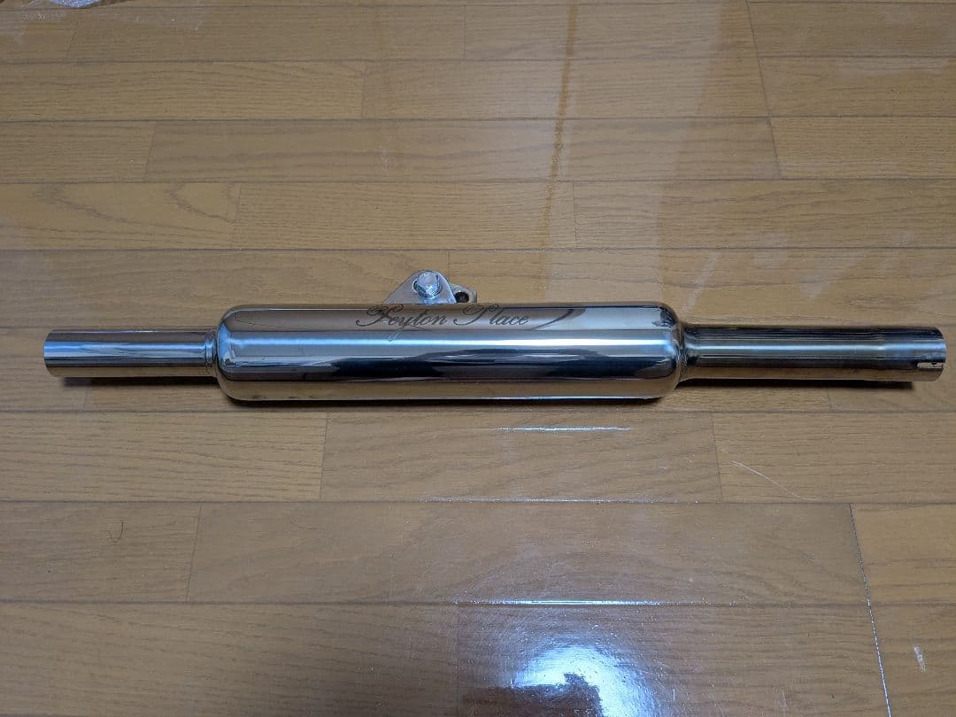 【umi】SR400 FI ペイトンプレイス スリップオンマフラー