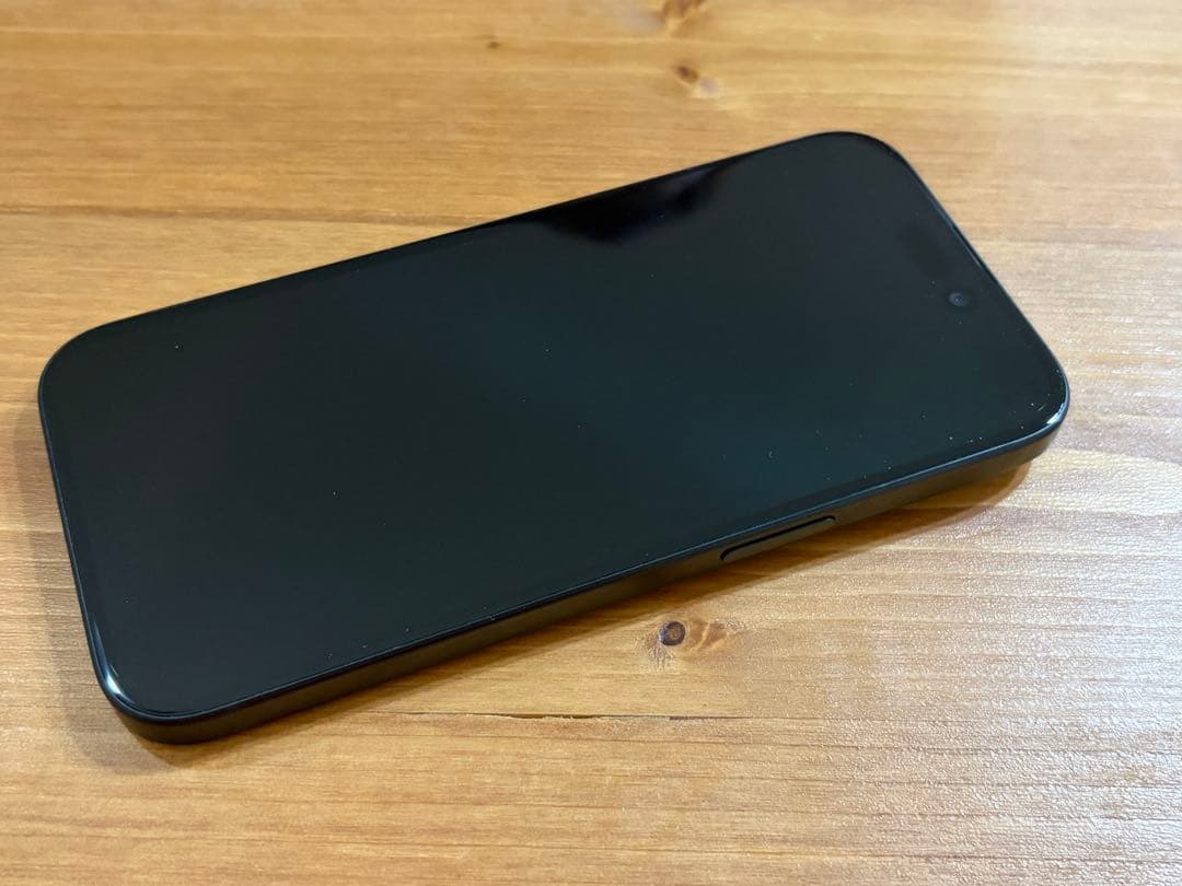 Apple iPhone 15 128GB ブラック