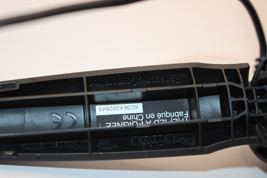 ★ショット数739回未使用級★LUMIX DC-G100 ボディ　グリップ付き