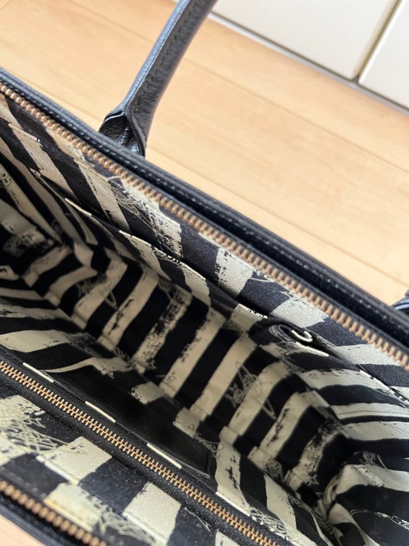 ヴィヴィアンウエストウッド　ハンドバッグ