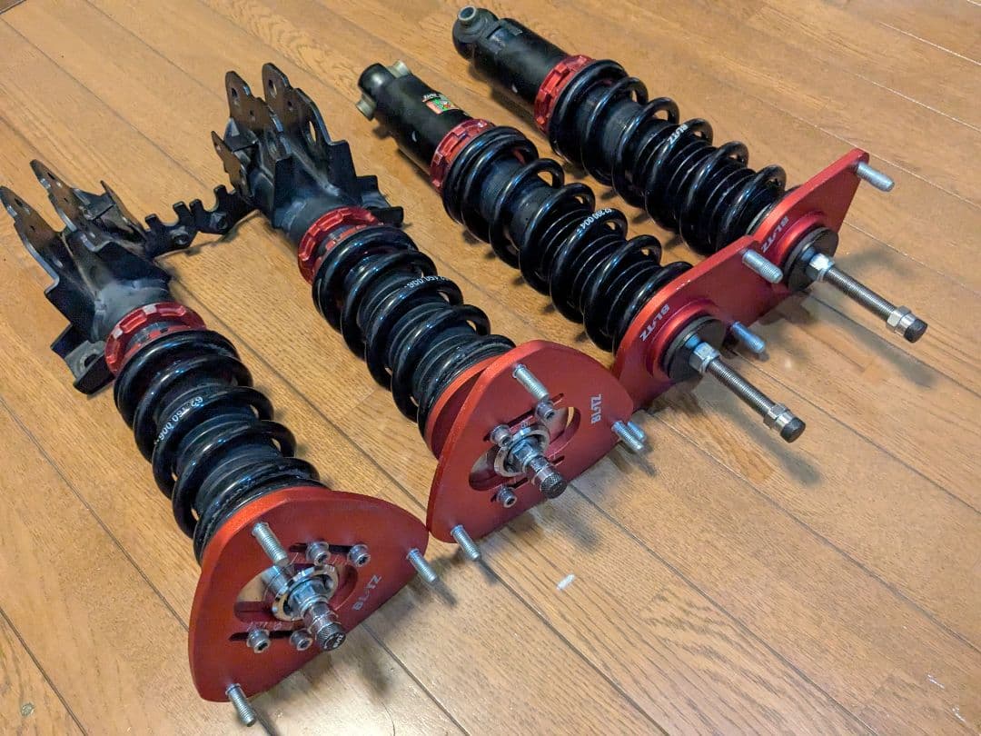 【固着.抜け無しチェック済み!!】86/BRZ 車高調 BLITZ ZZ-R