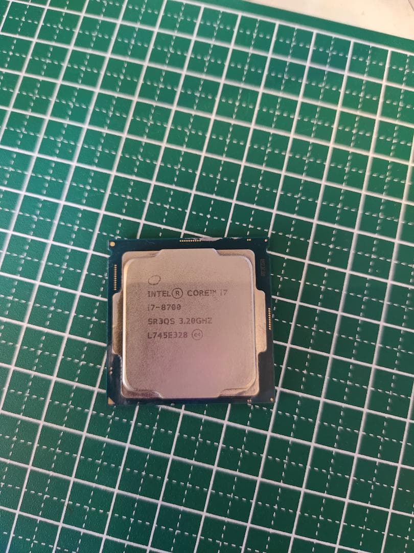 Intel Core i7-8700 　3.20GHz