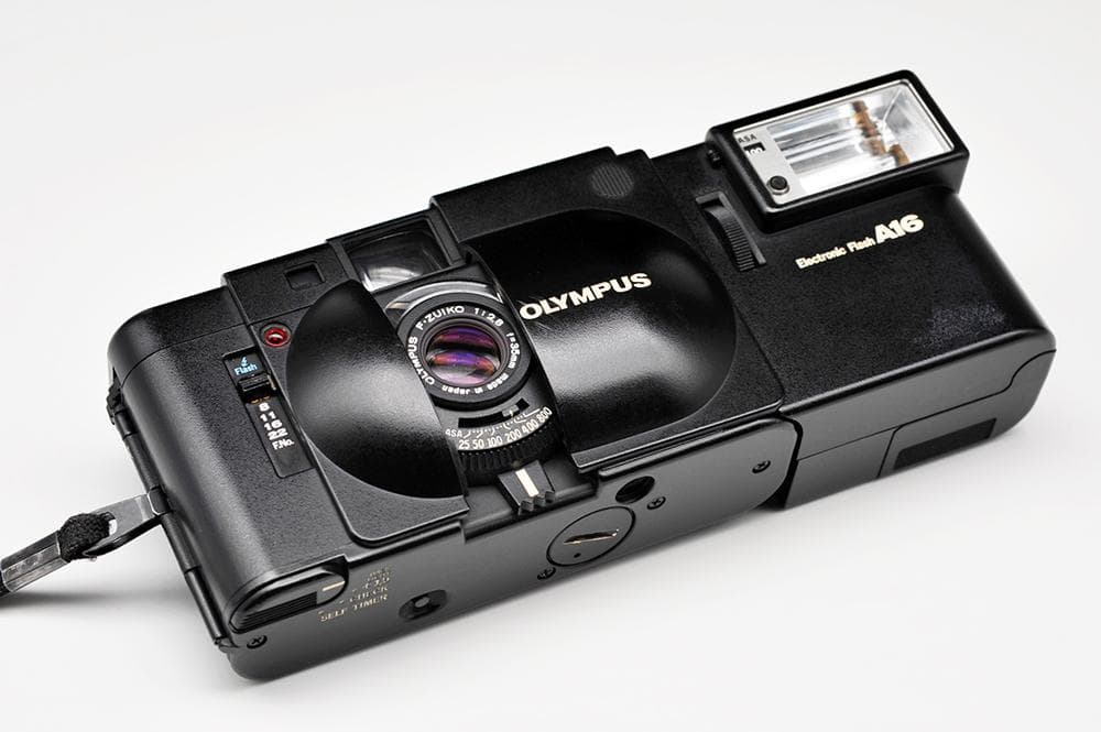 オリンパス OLYMPUS XA +ストロボA16（中古）