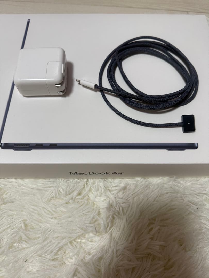 Apple MacBook Air (M2, ミッドナイト)