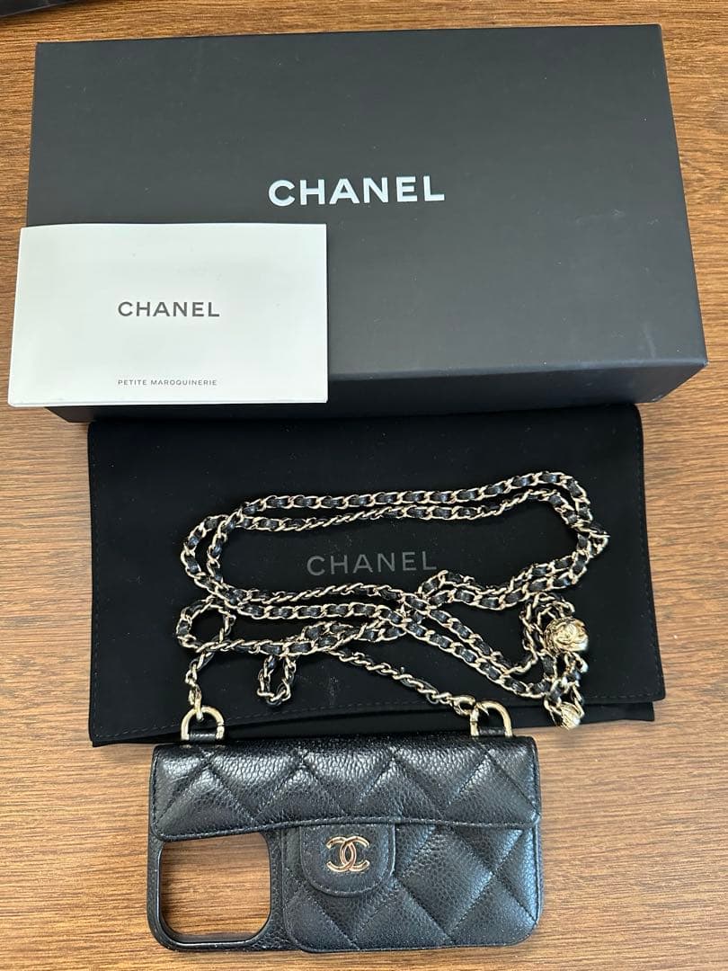 正規品CHANEL iPhone14proケース