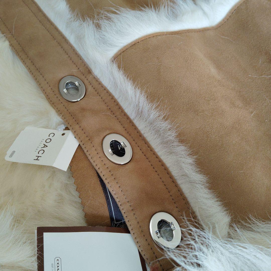 COACH ベージュ ファーケープ　ポンチョ　 新品タグ付き　M