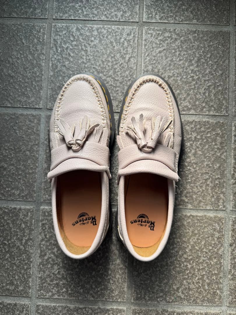 Dr.Martens ローファー Adrian(ベージュ)