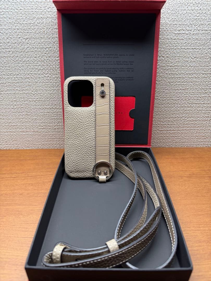 BONAVENTURA iPhone14pro ストラップ付き