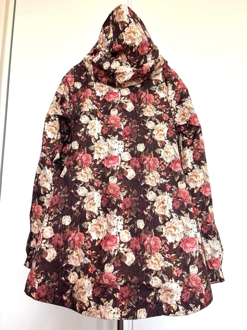 【上下セット】ボルコム 花柄レディース スノーボードウェア