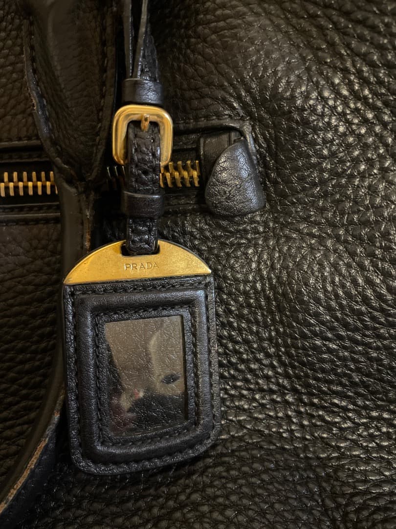プラダ レザーバック