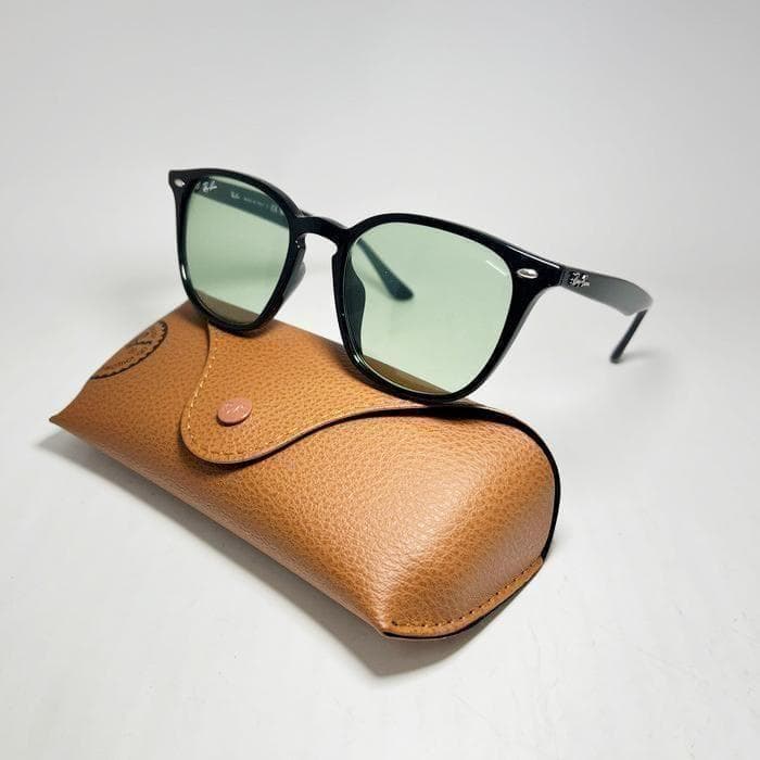最速発送【国内正規品】RB4258F-6012 レイバン サングラス グリーン