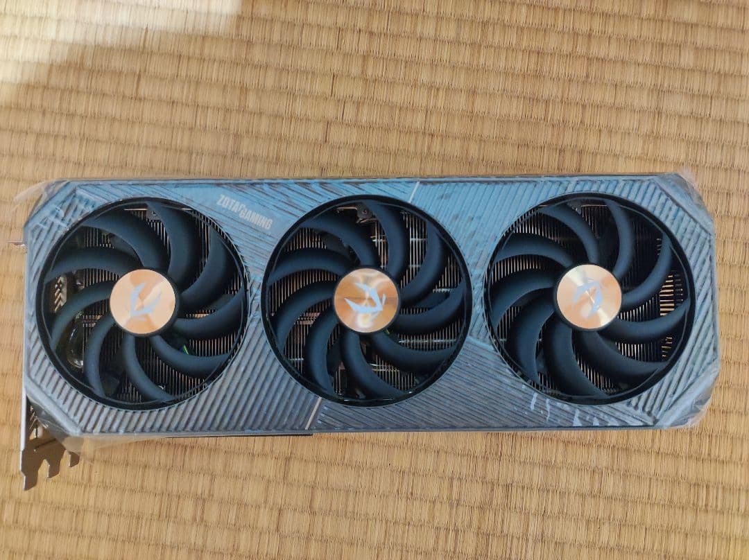 グラフィックボード・グラボ・ビデオカード ZOTAC GeForce RTX 5090 solid