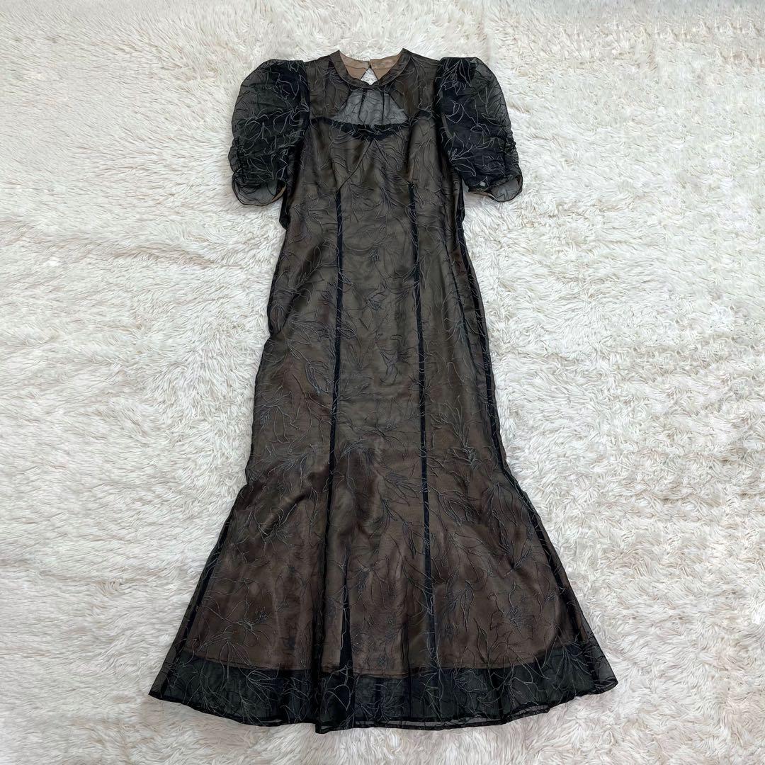 LILY BROWN エンボスオーガンジーlilyグリッタードレス オケージョン