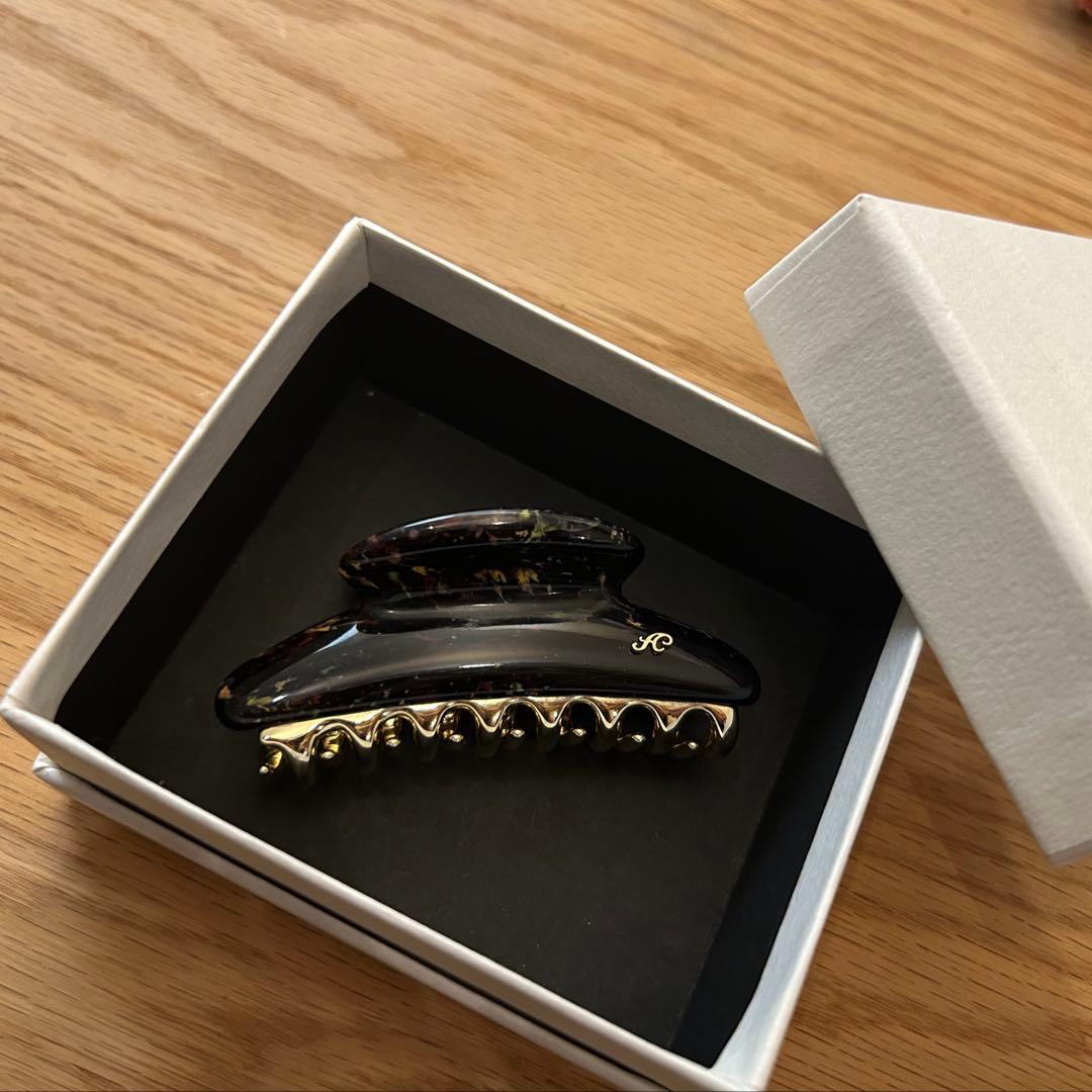 ACCA アッカ　マーブルが珍しいバービークリップMサイズ　ブラック