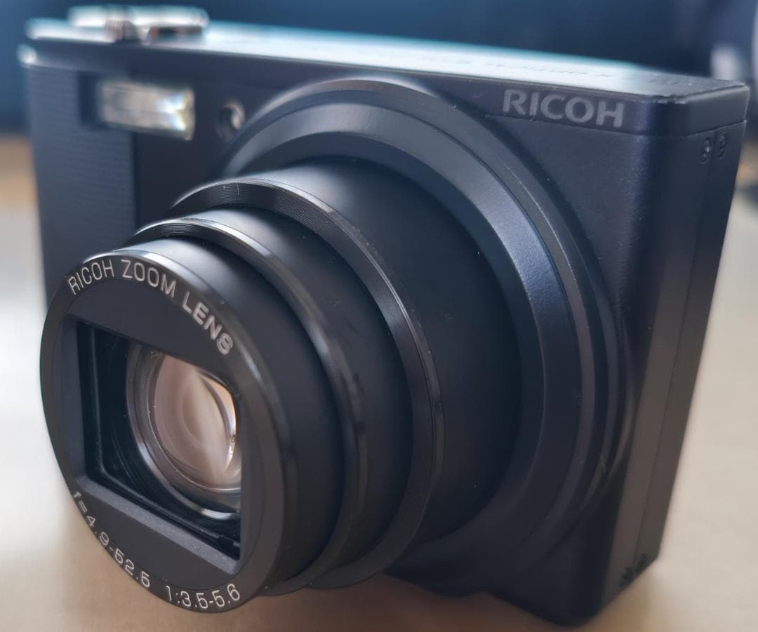 [動作良好・美品]RICOH CX2 Black コンデジ 付属品多数