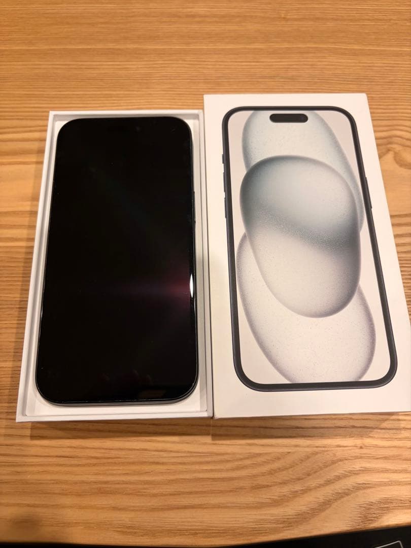 iPhone15 128GB ブラック　Apple Store SIMフリー