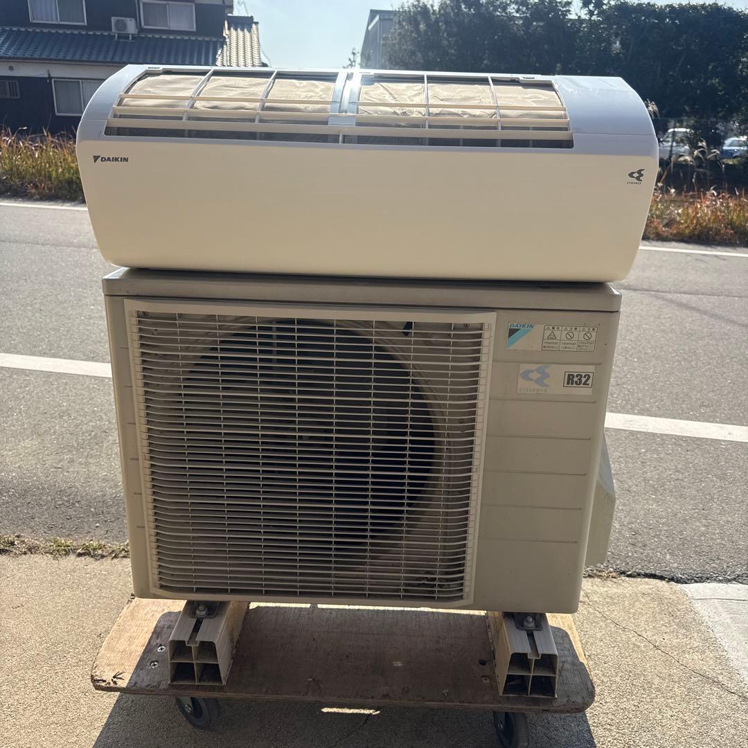 DAIKIN エアコン F71UTCXP-W 主に23畳用